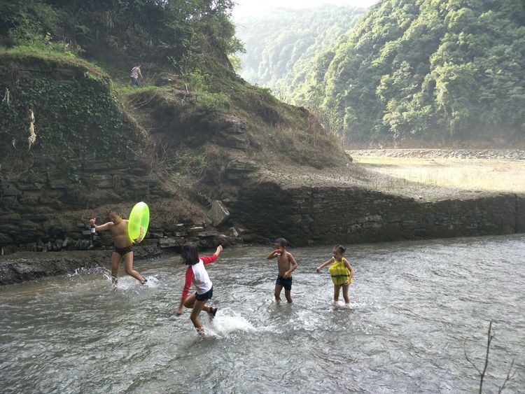 游玩湘西有个地方名叫雷公洞