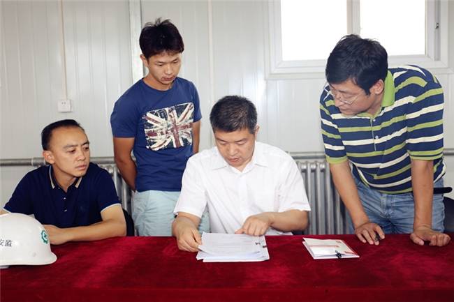 今日重点 | 东升镇镇长张文涛主持召开东小口沟(海淀段)分洪工程指挥