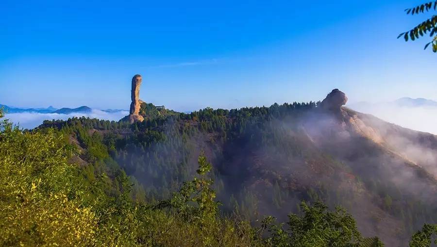 "棒槌山倒,蛤蟆石跑"这是承德民谣.此言何来?