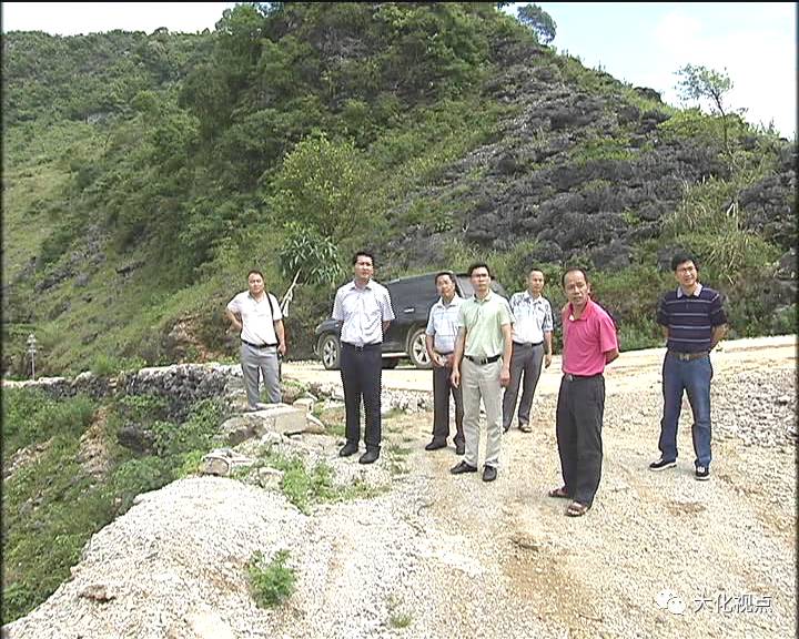 要闻 韦萧强深入江南百马贡川调研时要求:全力推进屯级道路建设和