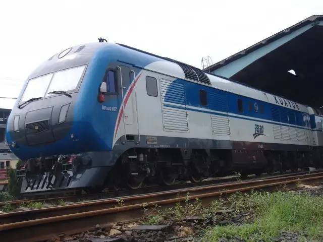 2005年,df11g(跨越号)机车首次进入南昌机务段.
