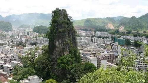 德保县,隶属广西自治区百色市,位于广西西南部,总面积2575平方公里