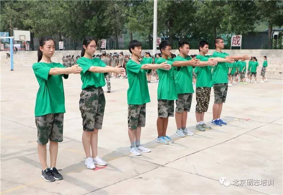 【北京市第一六六中学高一年级篇】丰富多彩的军营生活