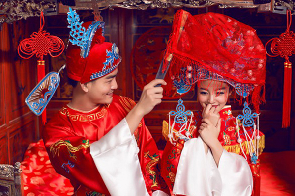 中国风古典婚纱照_中国风婚纱照图片