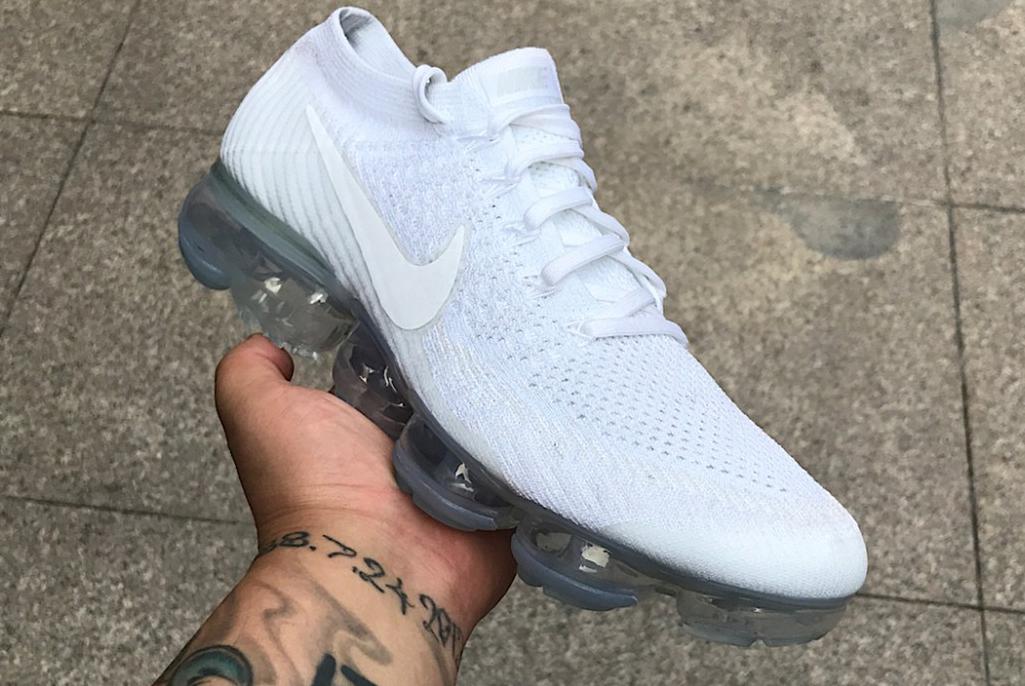 Nike Air Vapormaxtriple White