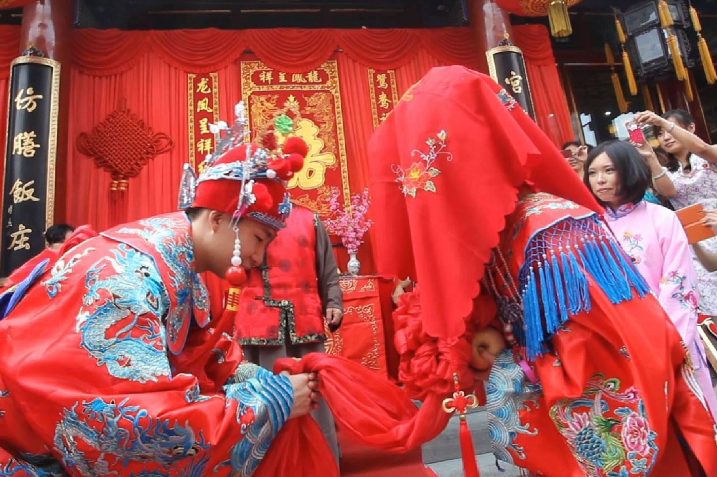 结婚日期的选择方法与良辰吉日的挑选指南 (结婚日期的选择)