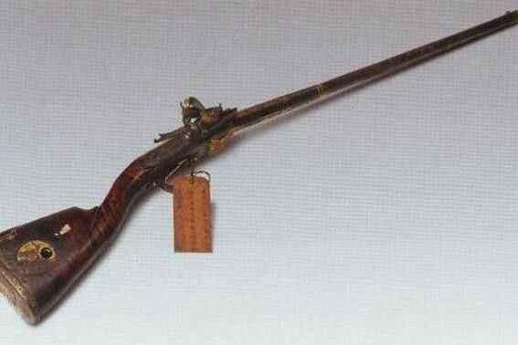 清朝生产的轻机枪 1挺500银元:外国特警现在还使用这种机枪