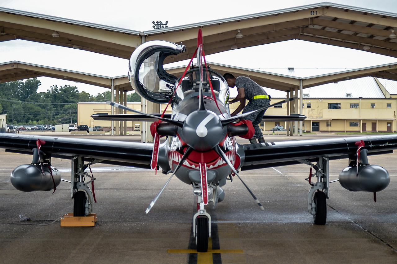 超级巨嘴鸟：一款“全能战机”，巴西航空工业的骄傲_攻击机