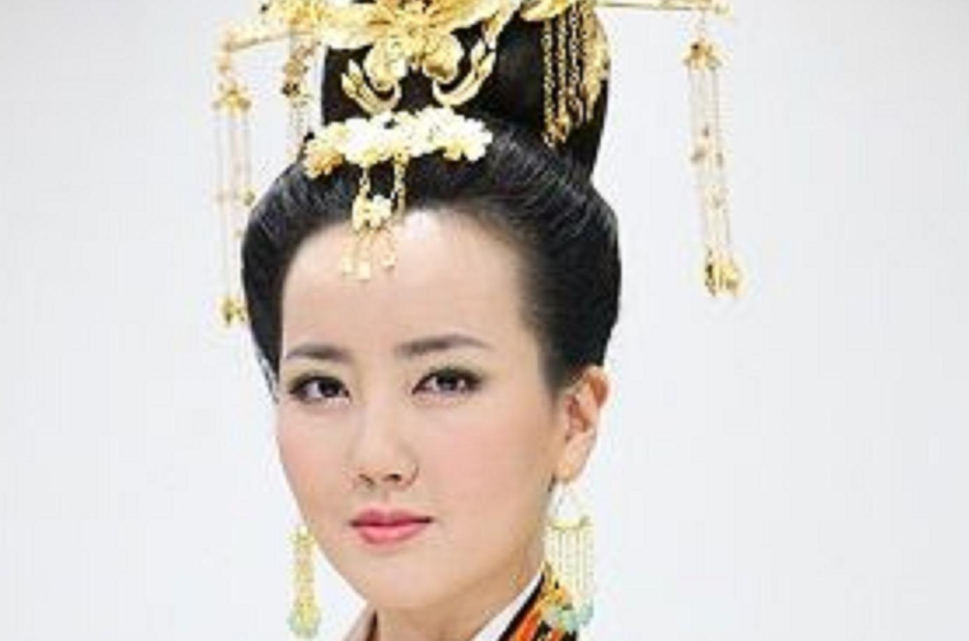 她是历史上唯一做过皇后皇太后，再去当公主的人，经历奇特_杨丽华