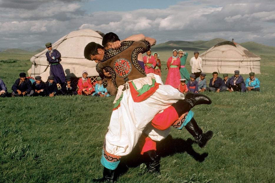 当年的内蒙古大草原那些彪悍的蒙古族汉子
