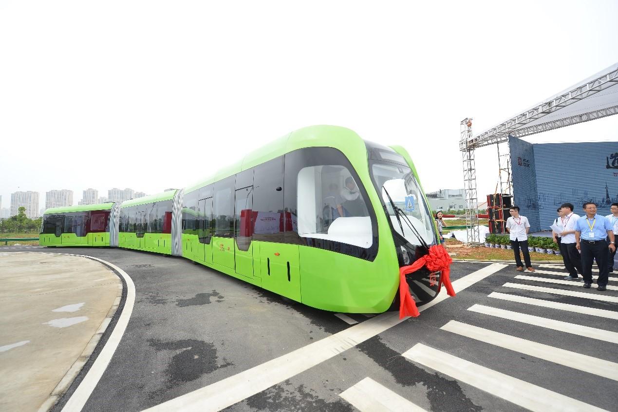 申沃无轨电车华丽换装 创新产品出征2020上海国际客车展_易车