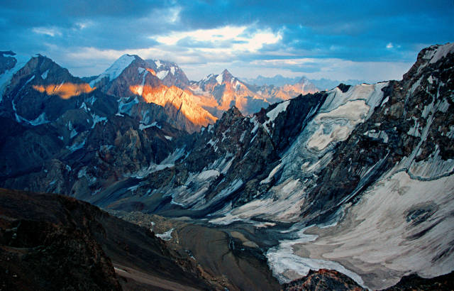 亚洲之颠:塔吉克斯坦 塔吉克国家公园(帕米尔山脉)——走进一带一路