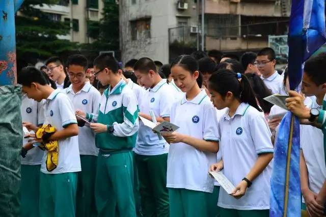 助威中考 出彩海实—记广州市海珠外国语实验中学2017年中考送祝福