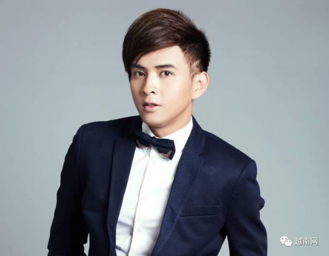 越南男歌手sontung图片