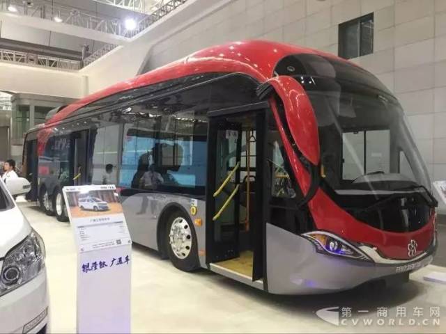 董明珠全部身家投資的銀隆攜4款新能源客車跑新疆參展了-汽車頻道