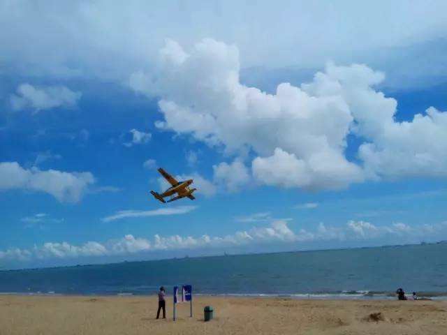 瓊州海峽水上飛機首飛成功