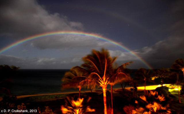 月虹2013年2月摄于毛伊岛卡亚纳帕里图片来源:美国国家航空航天局