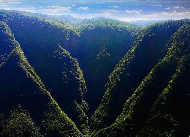 环州万松山 在武定,有条长江的上游,叫金沙江