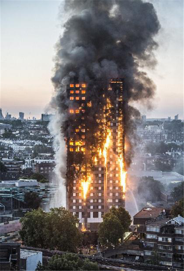 英国grenfell tower高楼的一场大火,成了很长一段时间以来英国最惨烈