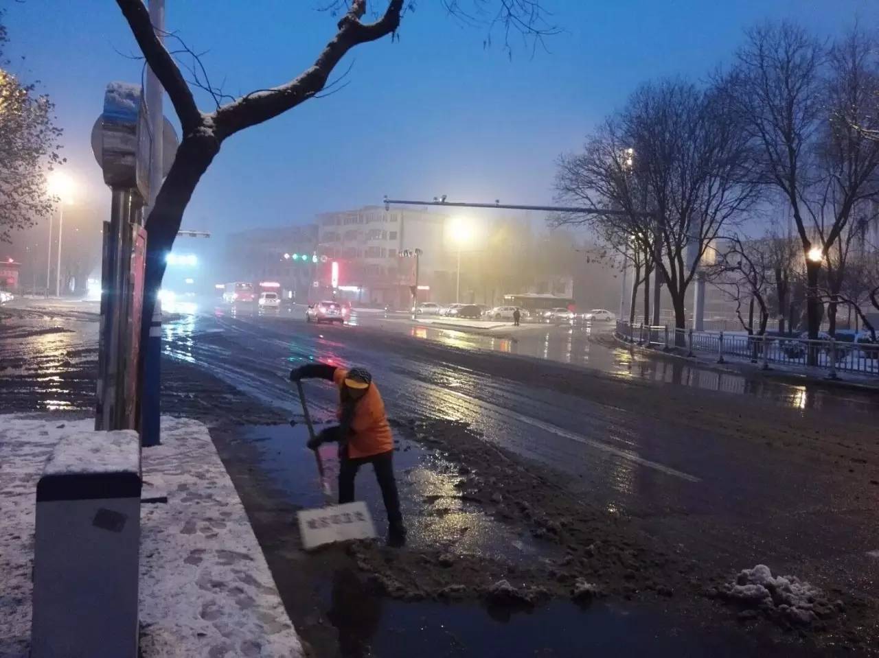 昨晚的雪景都给你准备好了!快来赏雪