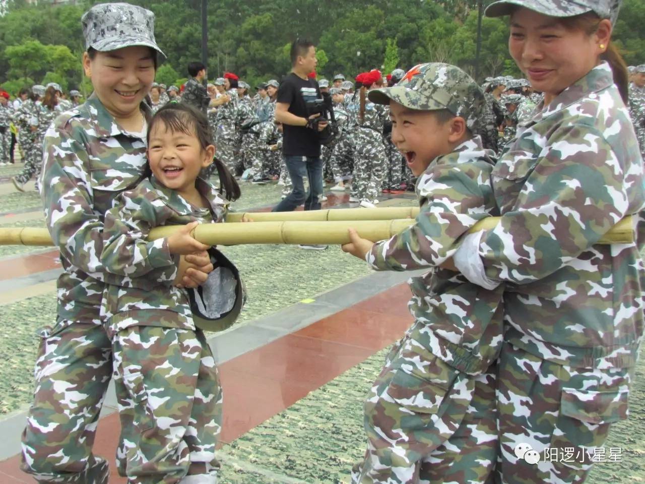 小星星艺术幼儿园首届小小童子军军事主题拓展活动圆满结束