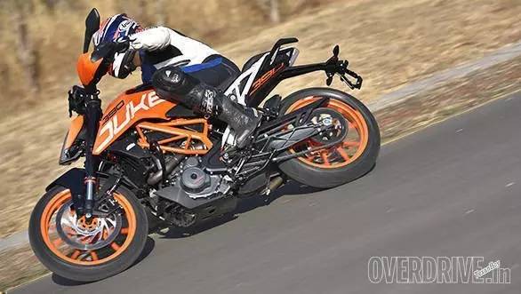 秀車2017款ktm390duke入門級街車驚豔登場