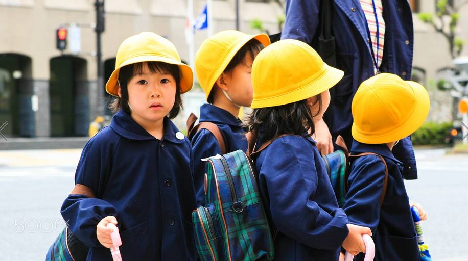 礼貌可爱的日本小朋友也总是给我们留下深刻的印象