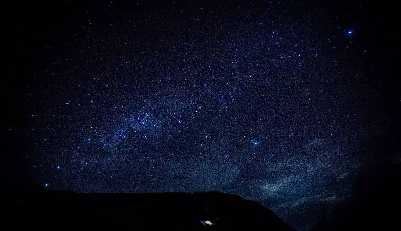 萬里星空下,大家感受宇宙的浩瀚,人類的渺小!