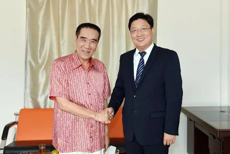 老挝金木棉集团董事长图片