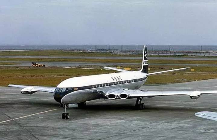 1949年研制的彗星客机,成为第一种喷气客机