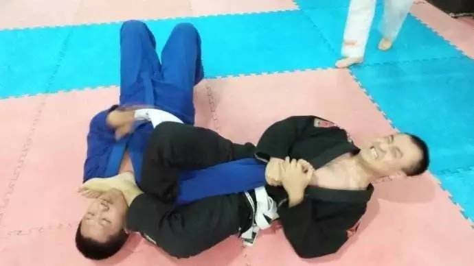 mma專題 | armbar—十字固