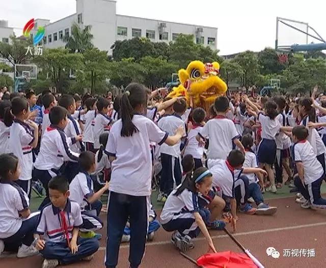 龍獅文化走進鹽步中心小學傳統文化薪火相傳