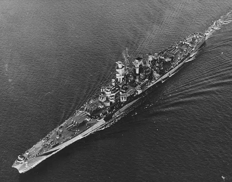 约克代舰级战列巡洋舰图片