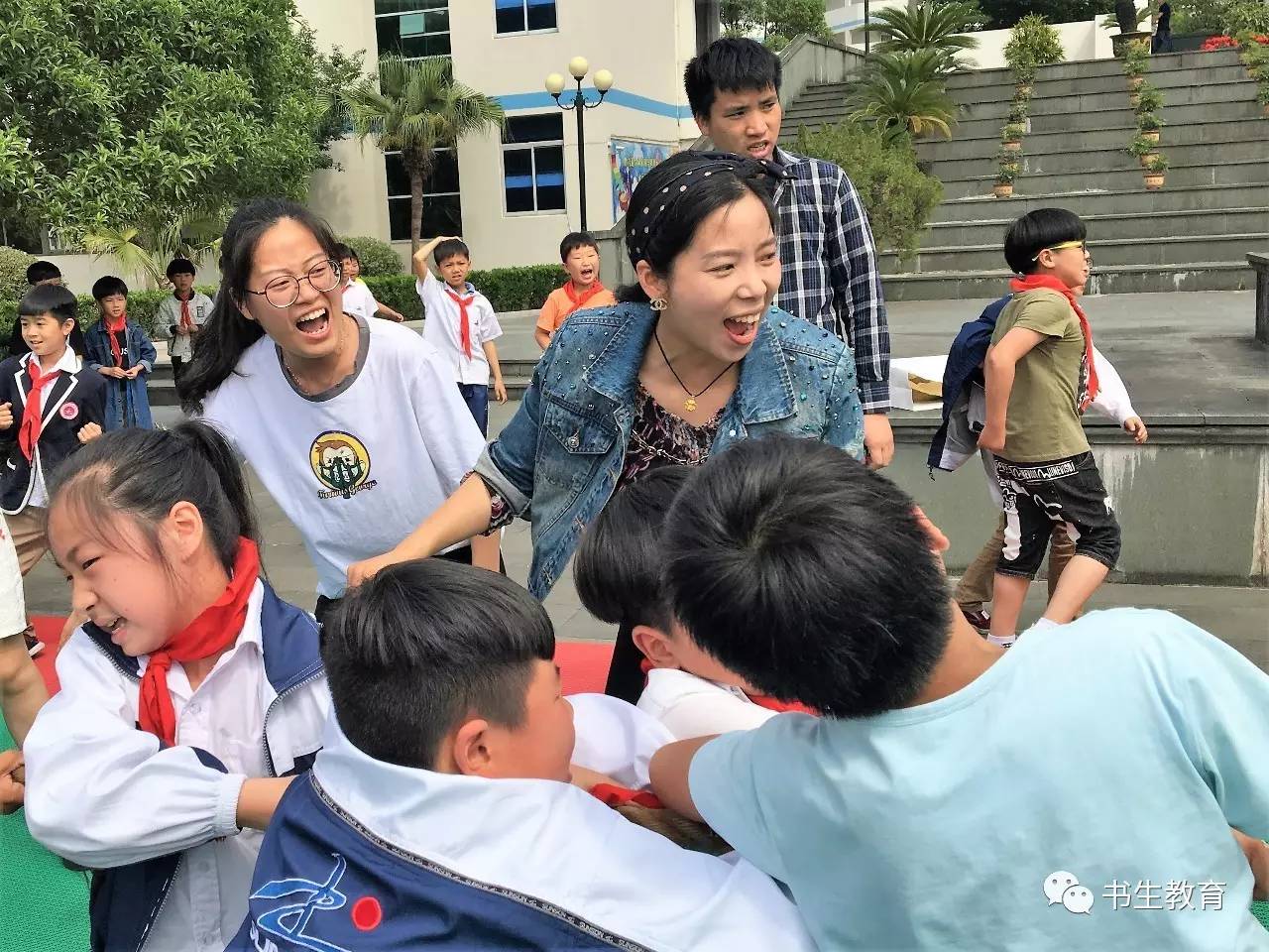 书生小学肖婷图片