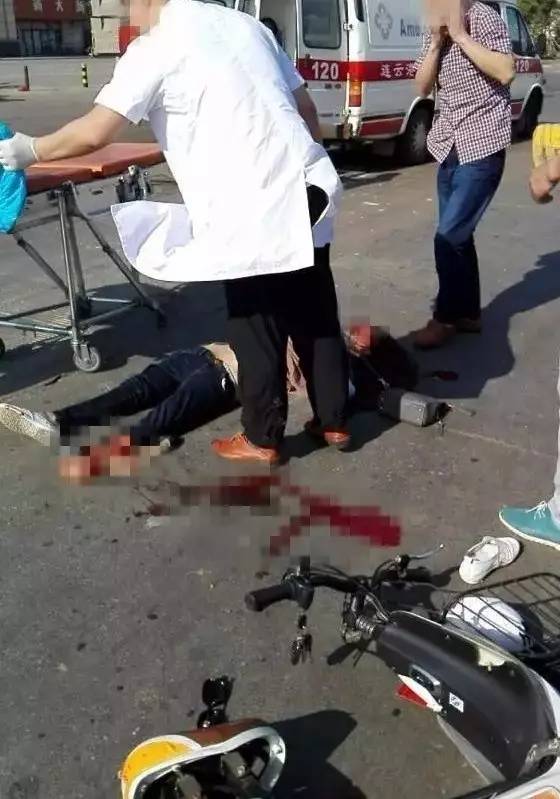 连云港大港路发生惨烈交通事故,一女子脚都撞没了!