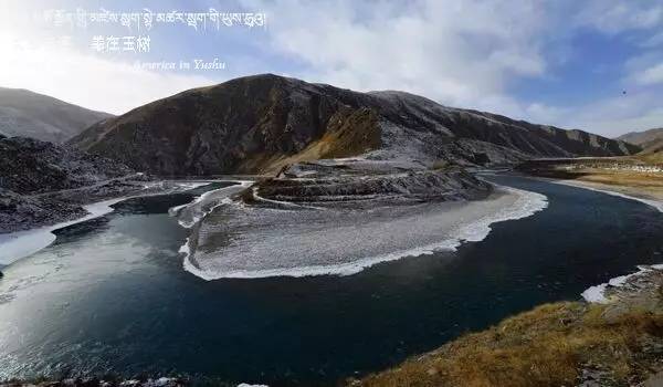 格拉丹东长江源头三江源自然保护区地处青藏高原腹地,位于长江,黄河