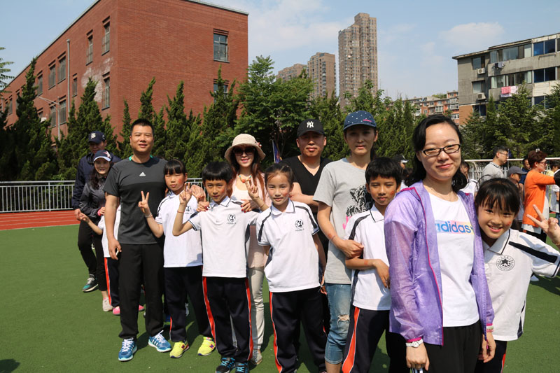 大连明星小学校徽图片