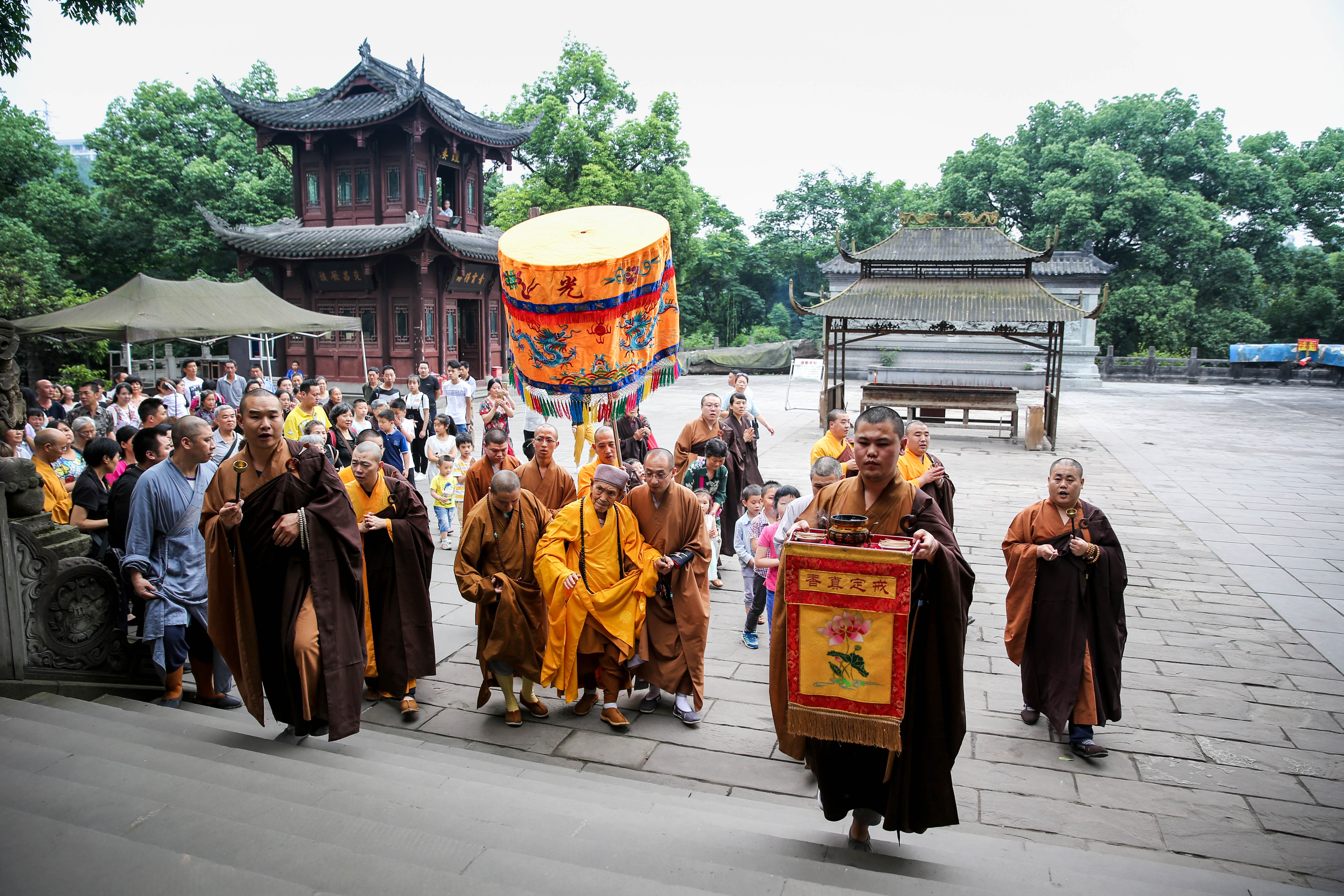 鸡足山明道法师图片