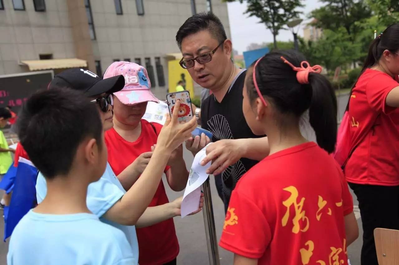 "秀六一风采 品宝山校园—中环实验小学参加宝山区第二届中小学