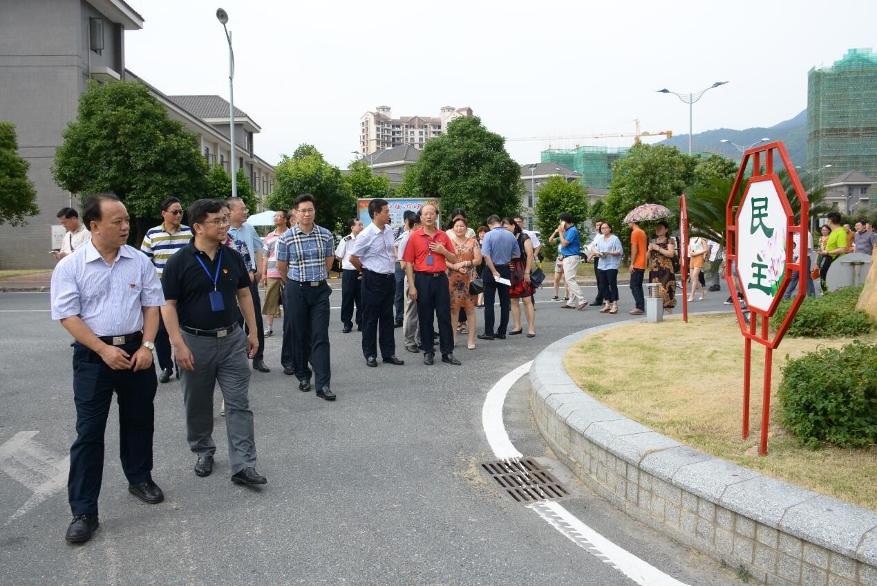 肇庆曹伟光简介图片