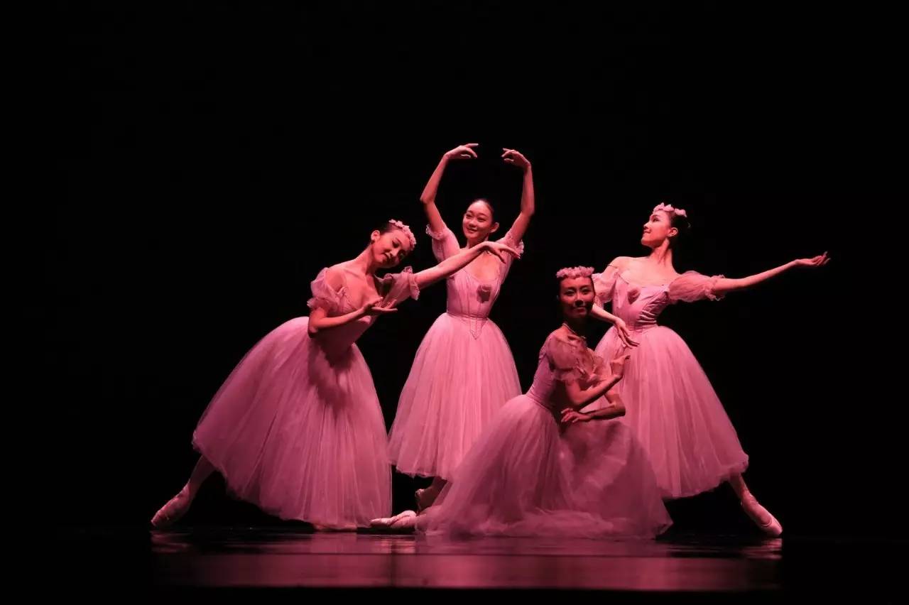 《古典女子四人舞》选段