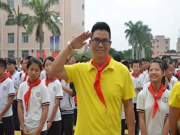 青春起航送别童年罗山中学庆祝2017六一国际儿童节