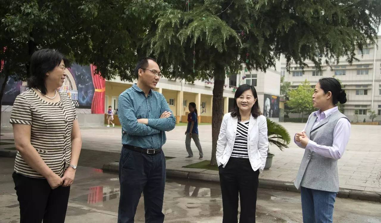 河南省第二实验中学与郑州经开区外国语女子中学合作