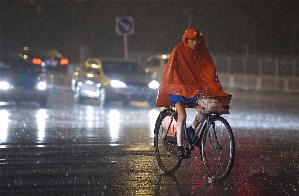 今明两天,小雨,中雨,大雨都要来,局地最低温降至12℃!