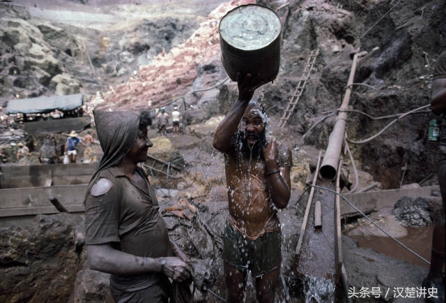 80年代的巴西淘金者老照片