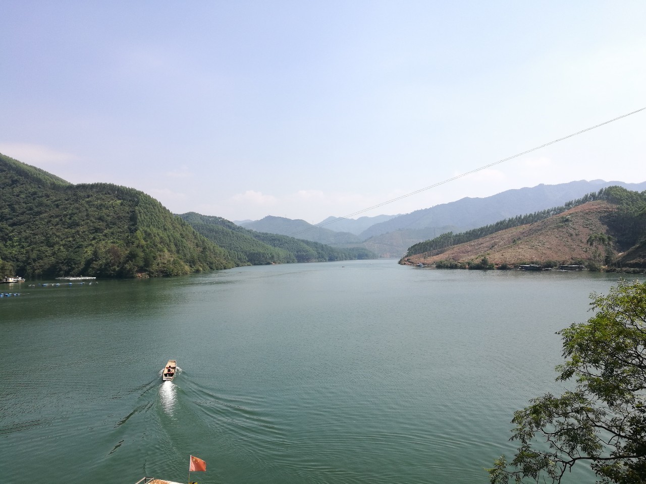 广西贺州合面狮水库图片