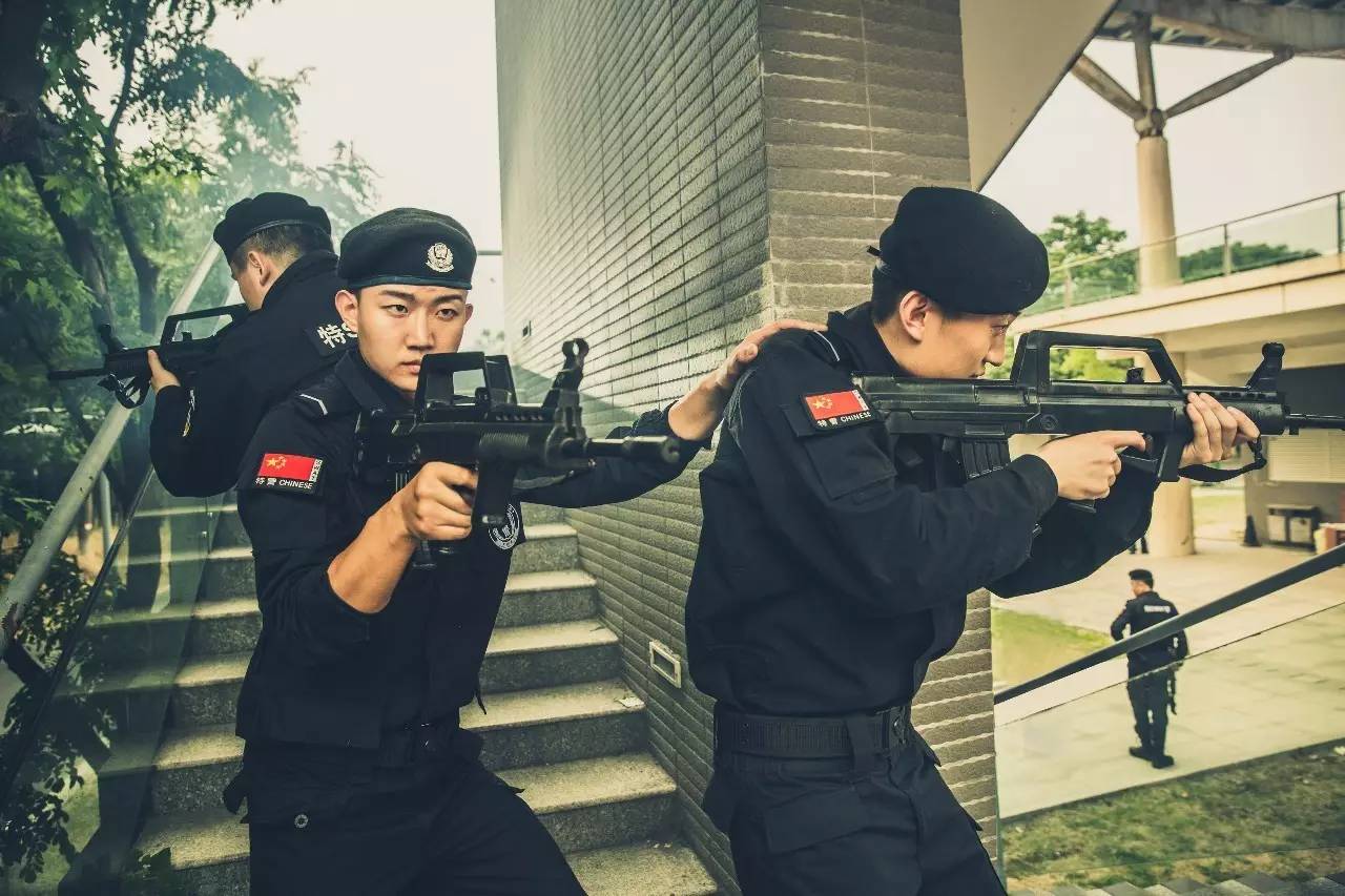 南京森林警察学院特警图片