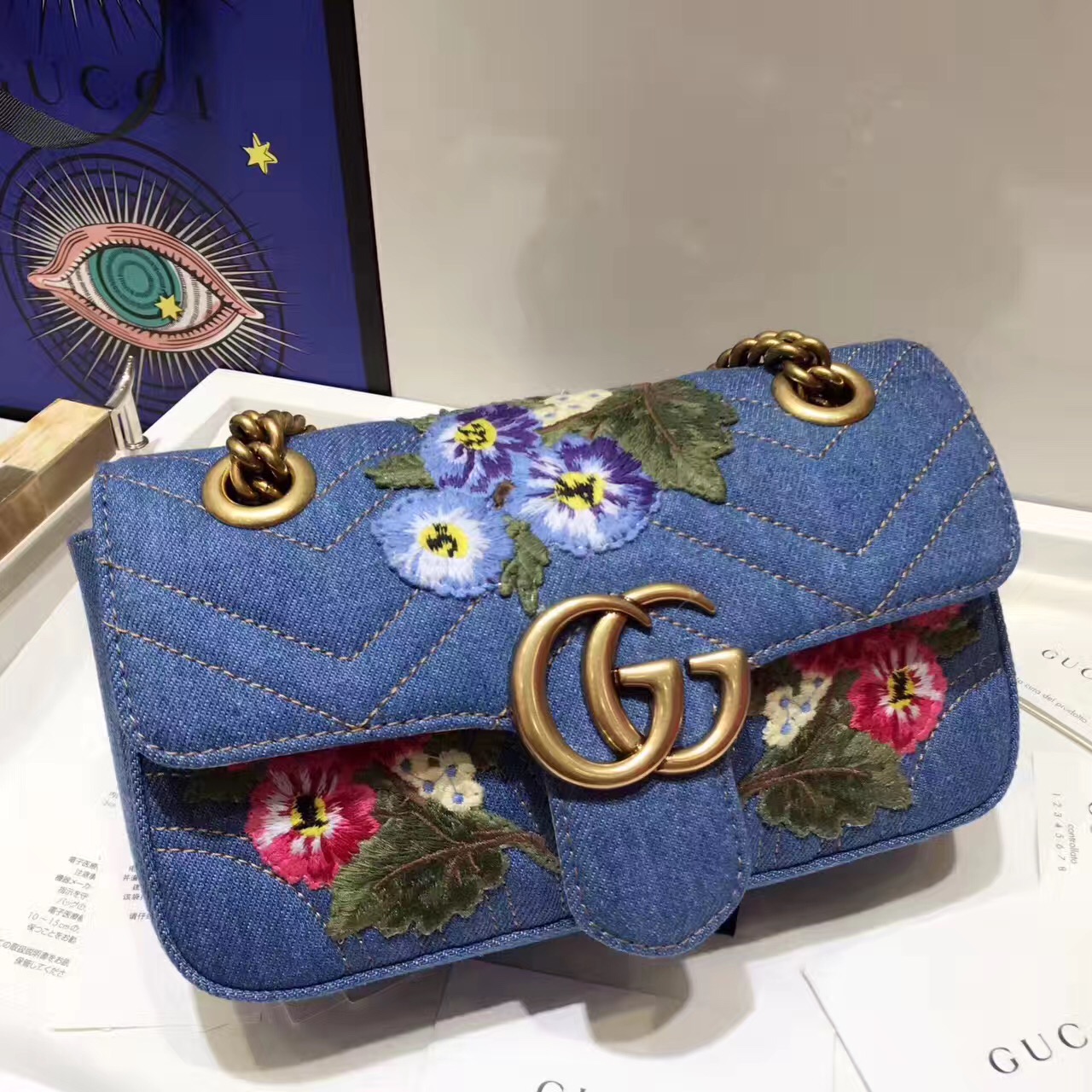 gucci限量版刺绣包图片