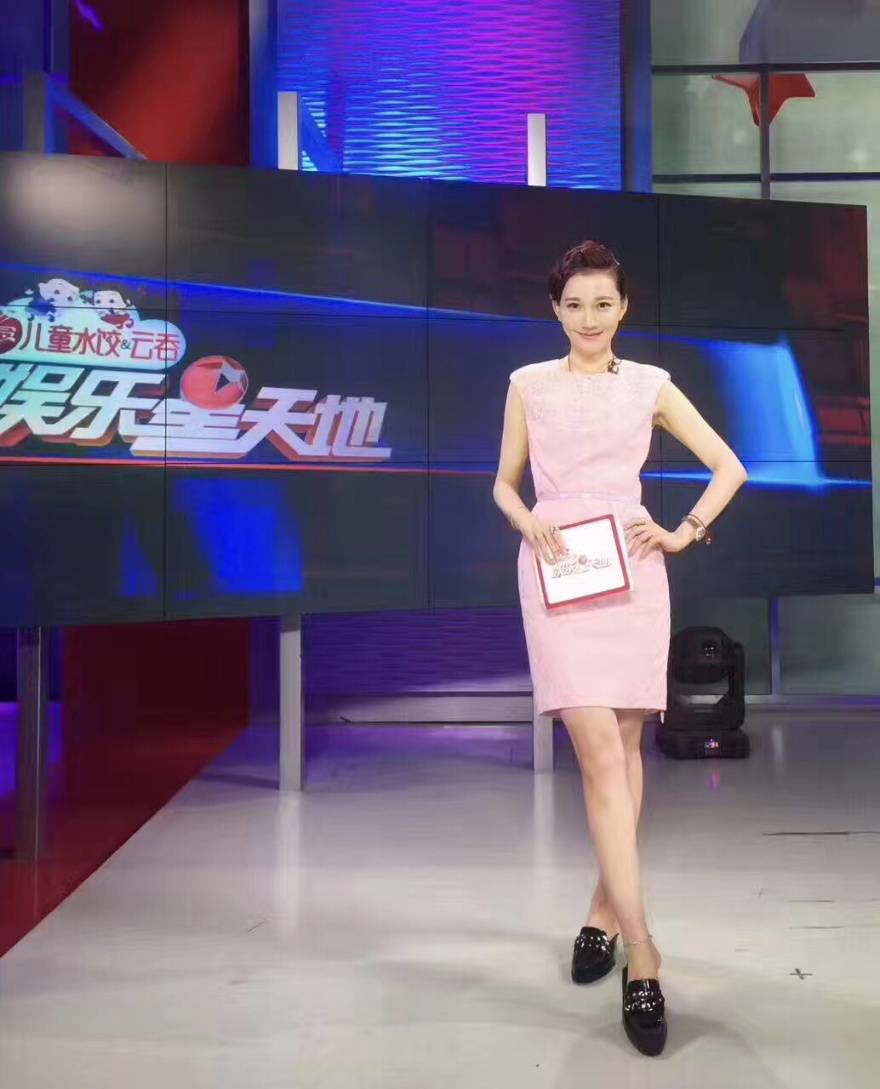 上海电视台主持人马杰图片
