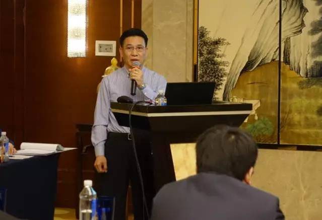 立信染整机械有限公司中国区董事王清泉在致辞中介绍,近年来,恒天立信